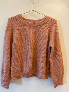 Copper Key Women's Cozy Crewneck Sweater in Dusty Rose